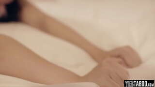 Brut jove fillastra Whitney Wright és un entremaliat lil puta per