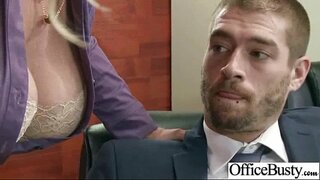 (ჩულქი) ოფისი გოგონა დიდი ნესვის მკერდი სარგებლობენ მძიმე ოფისი mov-