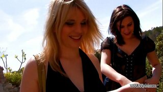 Burro a Boca ao aire libre Público Sexo... E unha Gozada