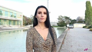 НЕМСКИ РАЗУЗНАВАЧ - / ЕДНО ВЪЗМУТИТЕЛНО МОМИЧЕ ИЗКУШАВА КЪМ СЕКС НА ФАЛШИВИ МОДЕЛИ НА РАБОТА