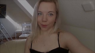 ���ੌਜਵਾਨ ਪਰੈਟੀ ਹੈ fucked ਹੈ ਅਤੇ &#039; ਤੇ ਛਿੜਕਾਅ